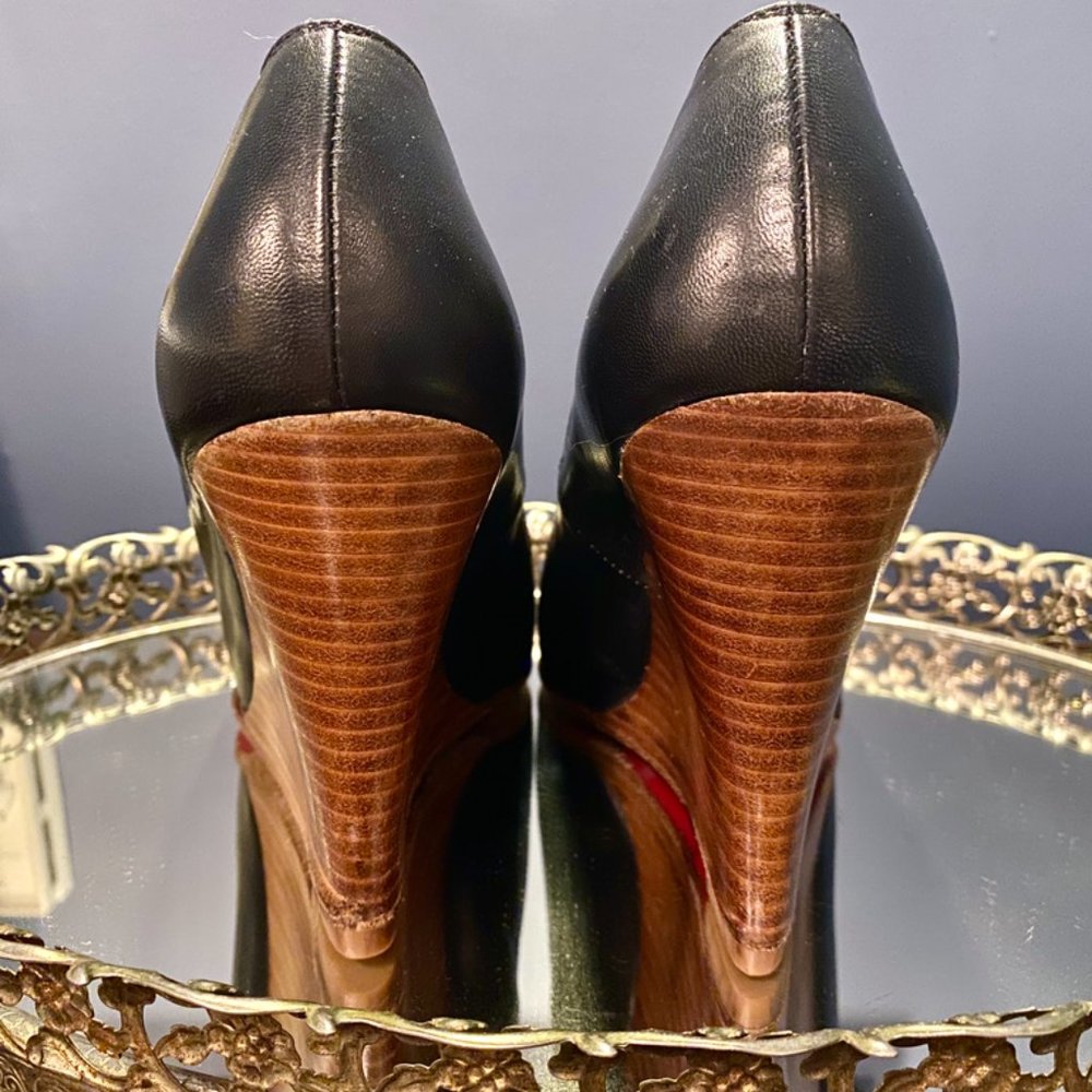 Christian Louboutin Miss Boxe Black Leather Wedge - Picture 6 of 10